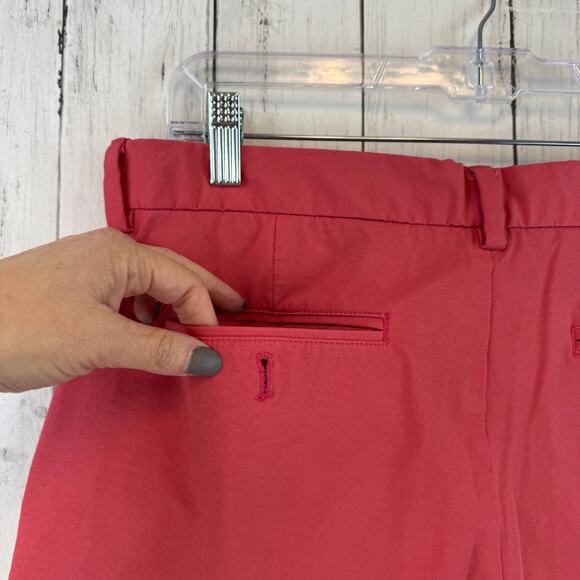 Vineyard Vines Sailors Red 9 Inch Performance On-The-Go Shorts 1H001073 Size 30 - Picture 6 of 16